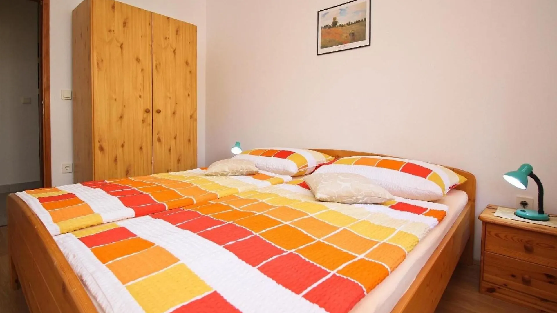 Apartment Ferienwohnung Fuer 5 Personen Ca 58 M In Silo, Adriakueste Kroatien Kroatische Inseln