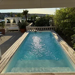 Apartment Pavi Apartments Vila Amalia, Šilo